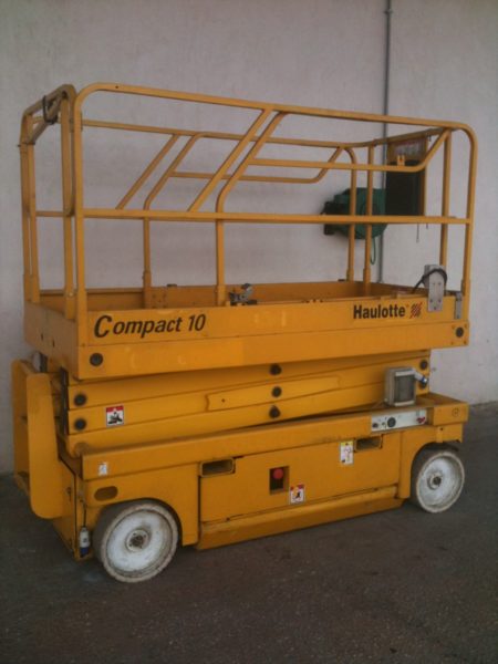 Piattaforma aerea verticale Haulotte Compact 10